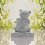 Lápida infantil con oso de peluche y estrella