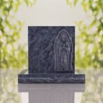 Lápida conmemorativa de la Virgen orante