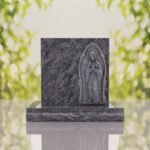 Lápida conmemorativa de la Virgen orante