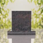 Lápida conmemorativa de la Virgen orante