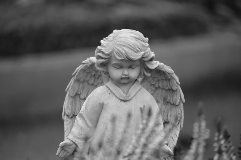 Crafting A Beautiful Baby's Headstone For Your Family 4 Crafting A Beautiful Baby's Headstone For Your Family
